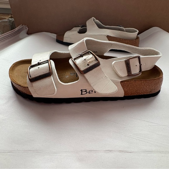 *Birkenstocks Women’s Size 38 US 7 White Leather - Picture 7 of 15